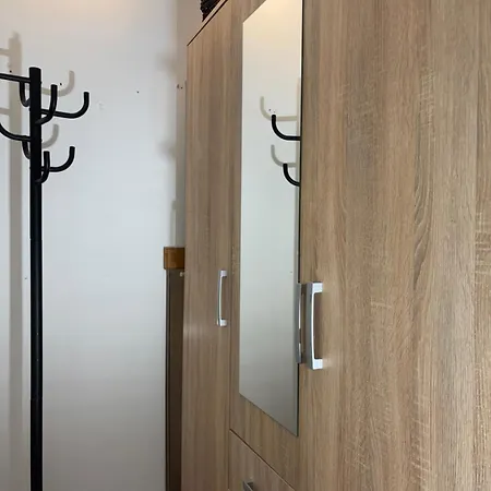 Haukilahti, 3 Rooms, Kitchen And Parking Place 公寓 艾斯堡